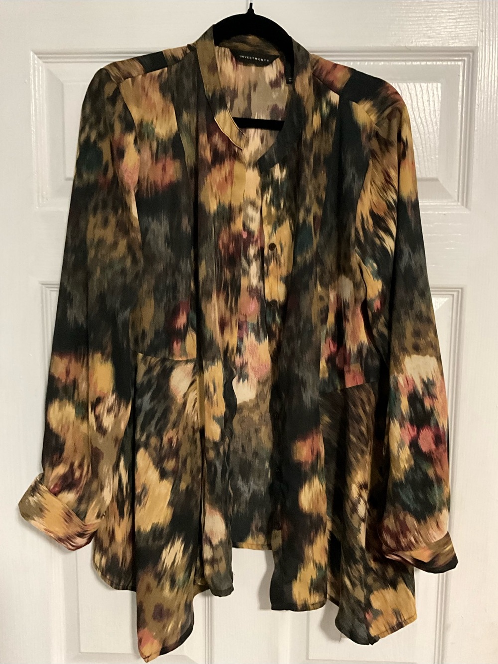 Investments Multi-Color Abstract Tie-Neck Blouse